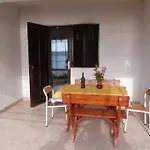 In With Sea View, Terrace, Air Conditioning, Wi-fi Appartement Pisak