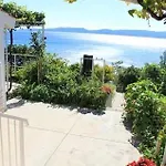 Appartement In With Sea View, Terrace, Air Conditioning, Wi-fi *