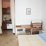 Appartement In With Sea View, Terrace, Air Conditioning, Wi-fi Pisak